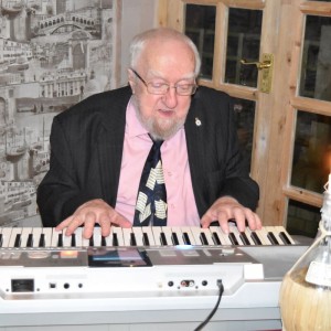 Don plays for us at the BBTA Annual Dinner, 2015